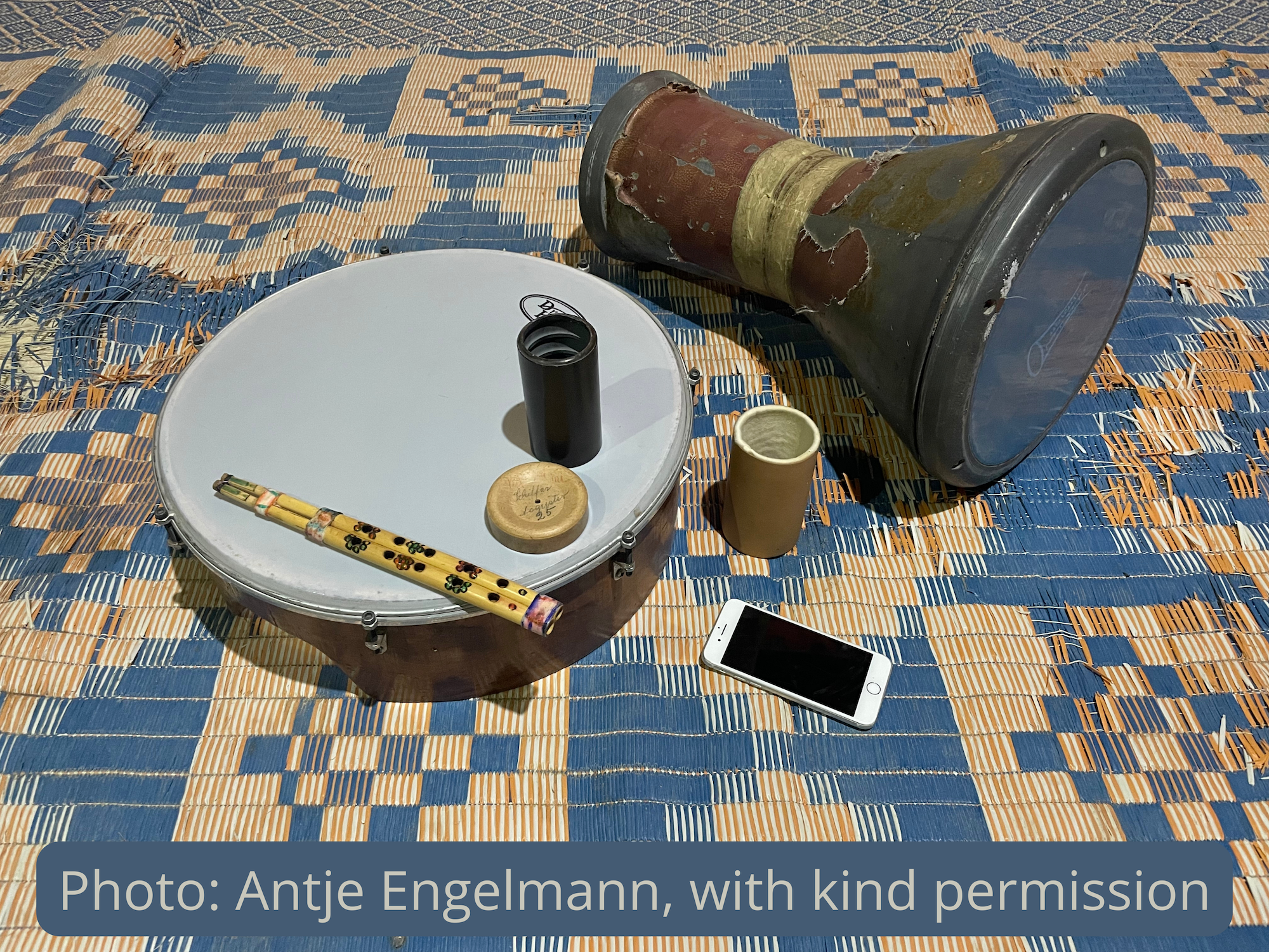 Wax cylinders from the Brigitte Schiffer Collection at the Berlin-Phonogrammarchiv, instruments from the Siwa Oasis (from left to right: ẓẓṃaṛ ("clarinet"), ddarbukət (darbuka) and tagdamt), March 2023.